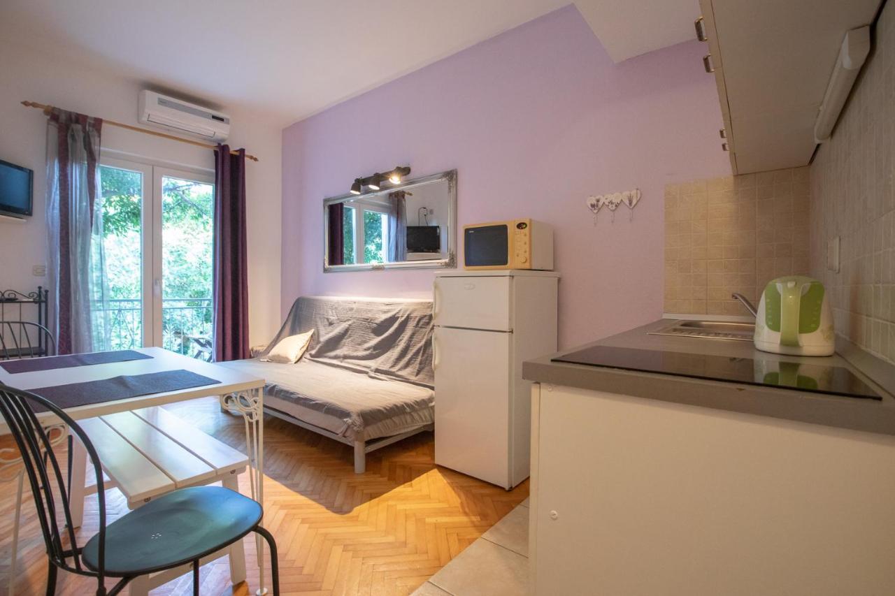 Vega Apartments Podgora Bagian luar foto